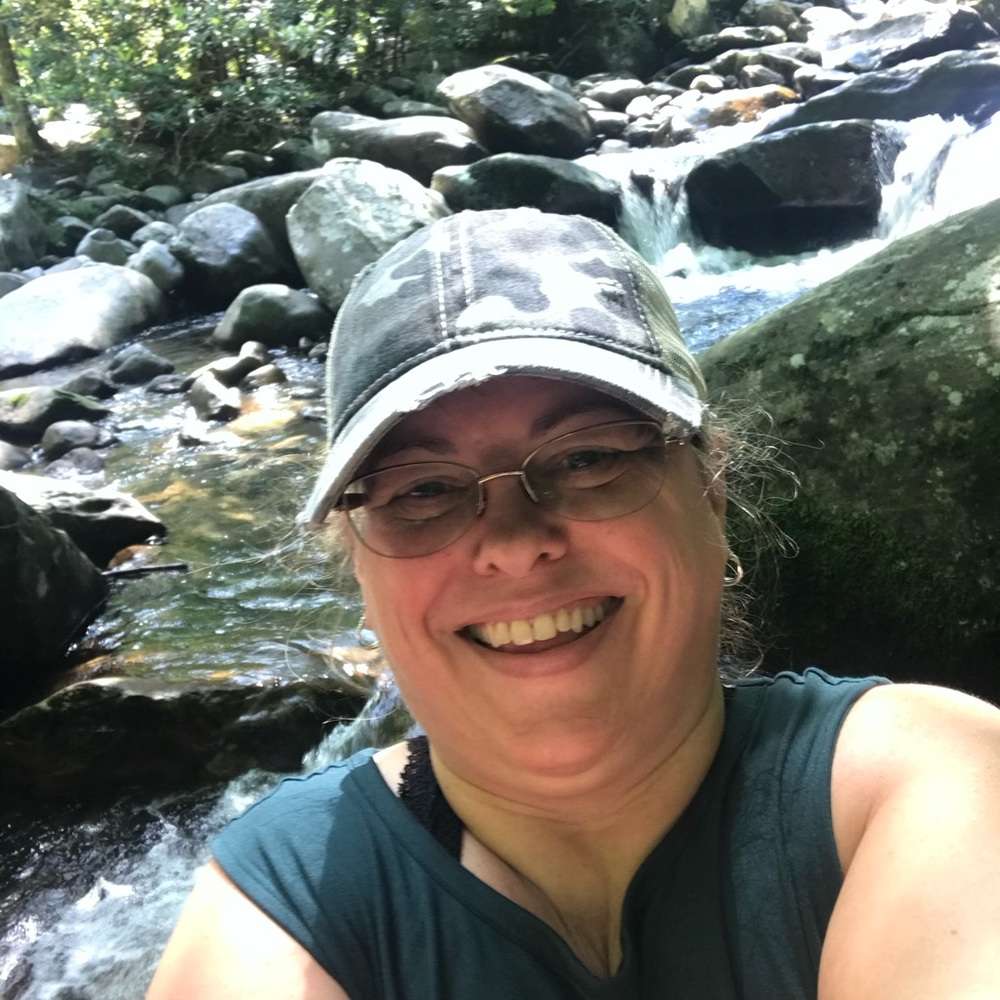 Meet your Posher, Sandi
